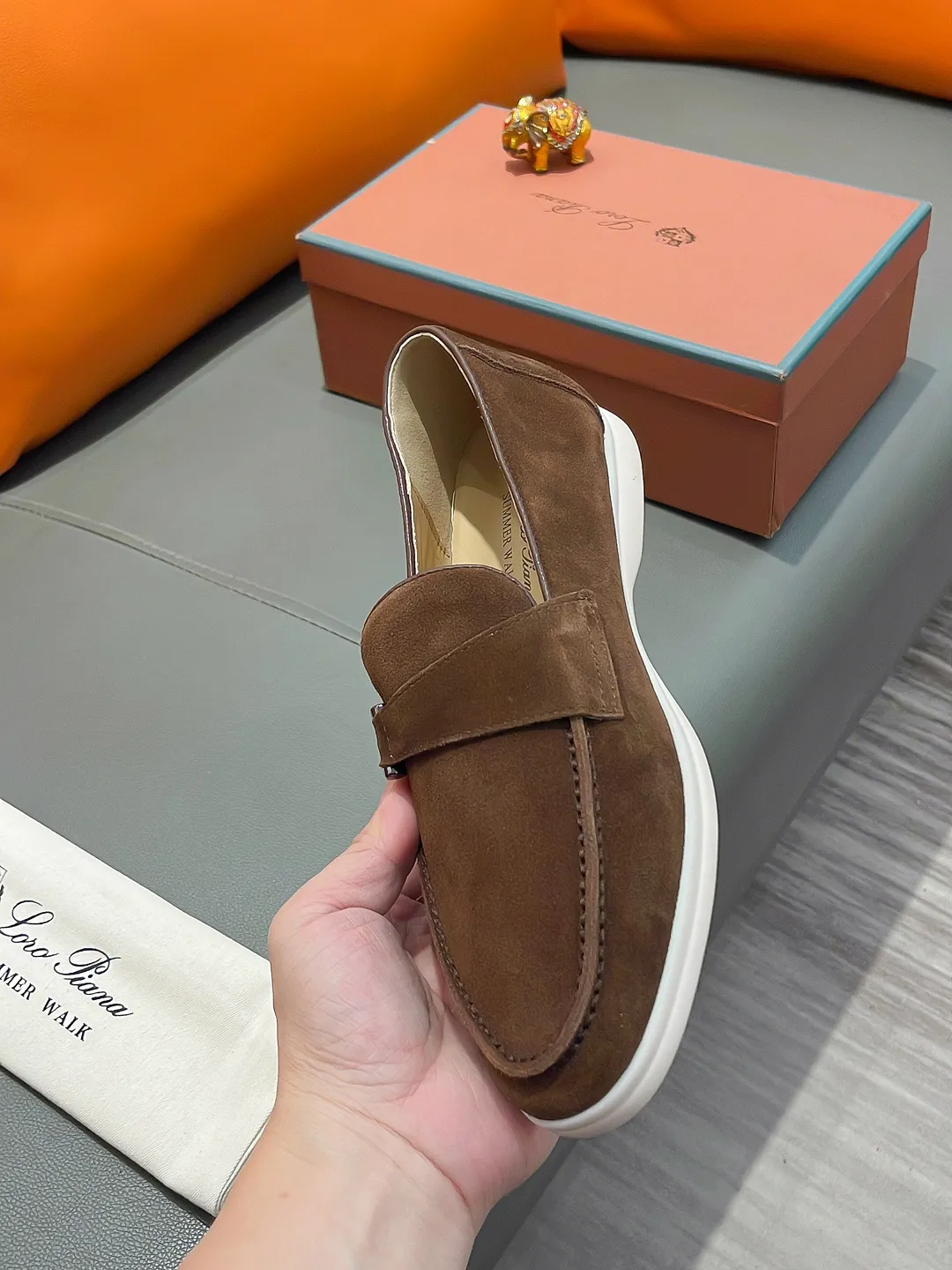 Men's shoes LORO PIANA "LP" P420 Regular size: 38-44 (casual shoes) Product materials: Selected high-mercerized suede upper, comfortable sheepskin lining; original outsole.